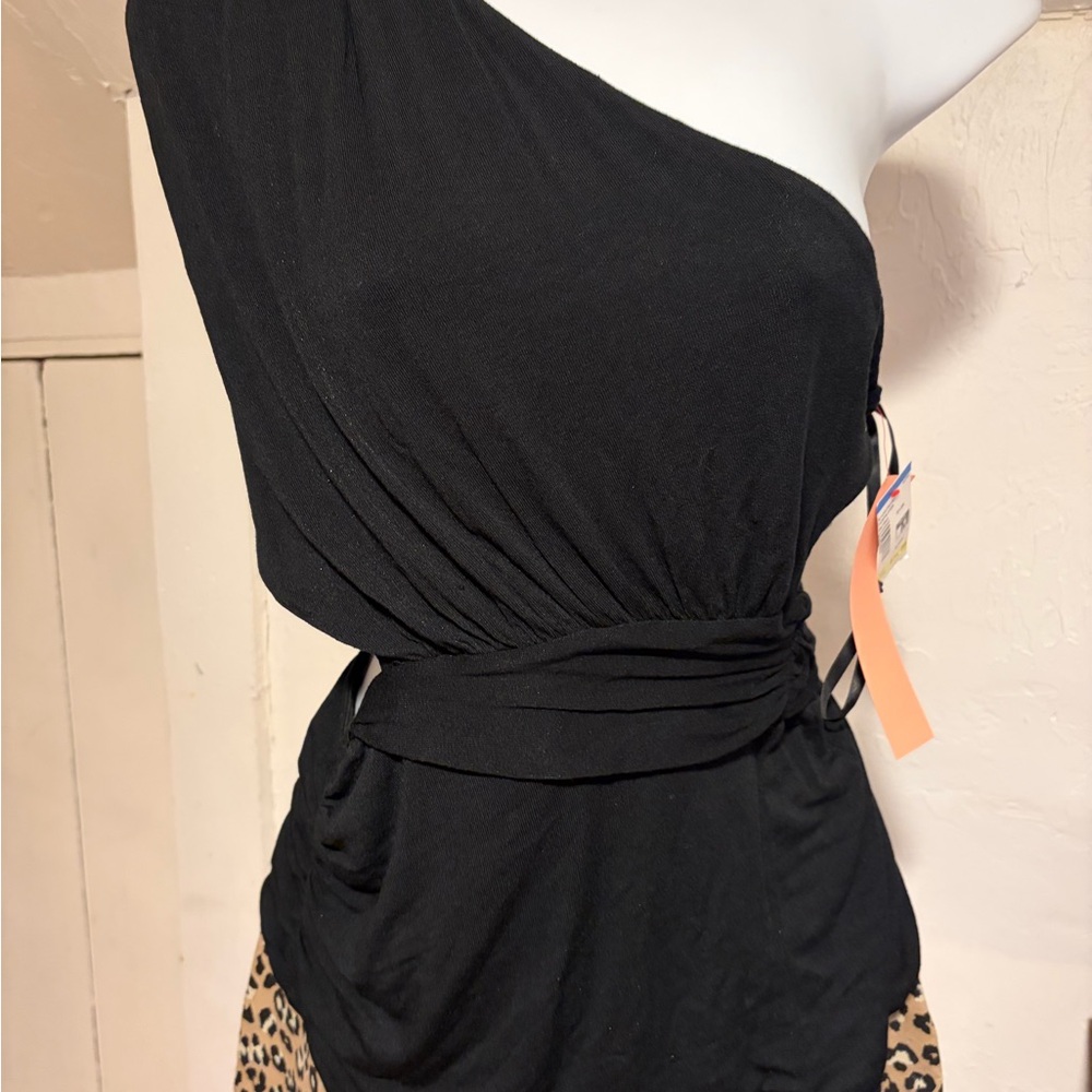 BCBGMaxAzria Black One-Shoulder Tabk Top